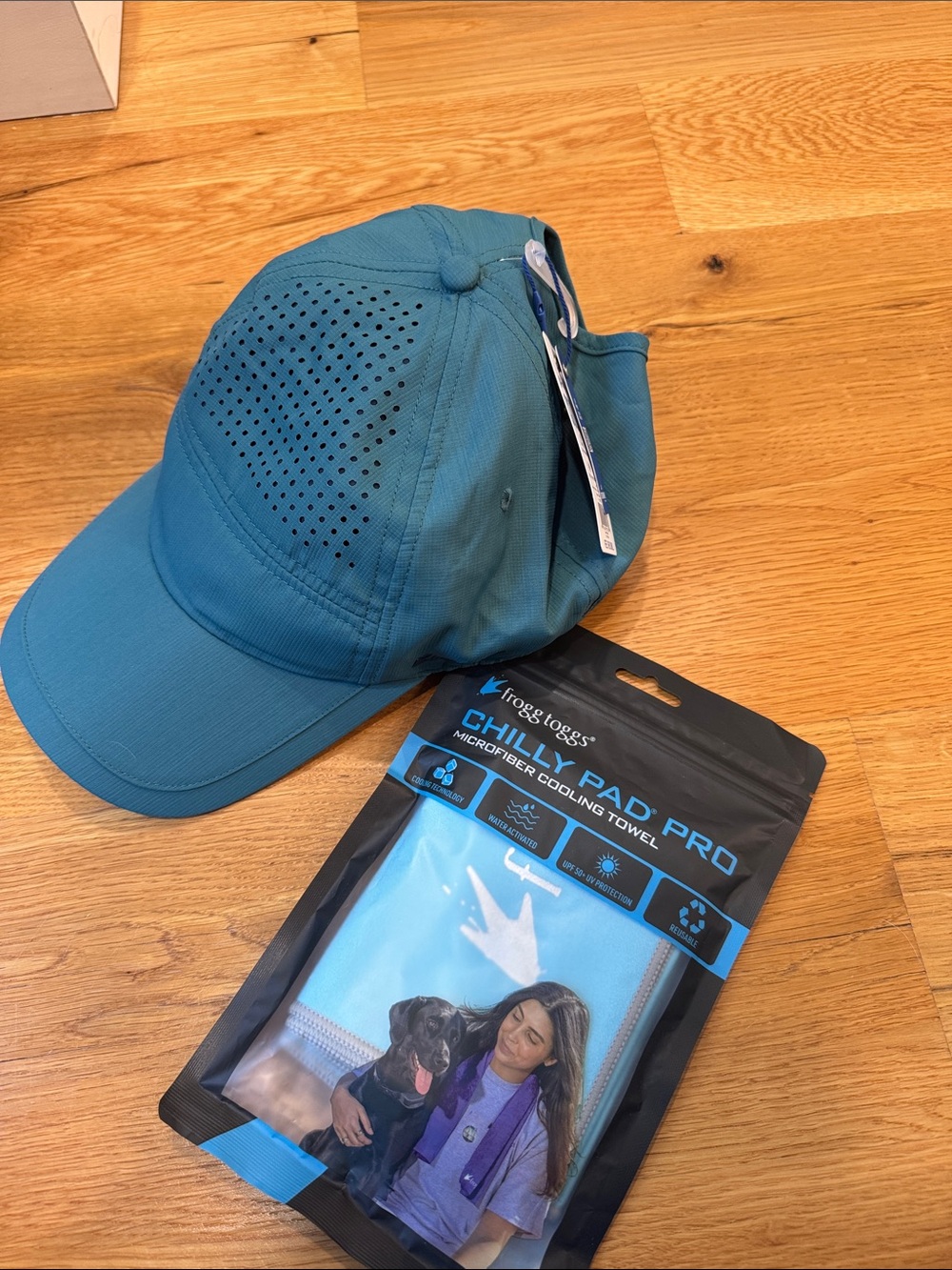 NWT Frogg Toggs - chilly pro ponytail cooling cap and chilly pad pro towel